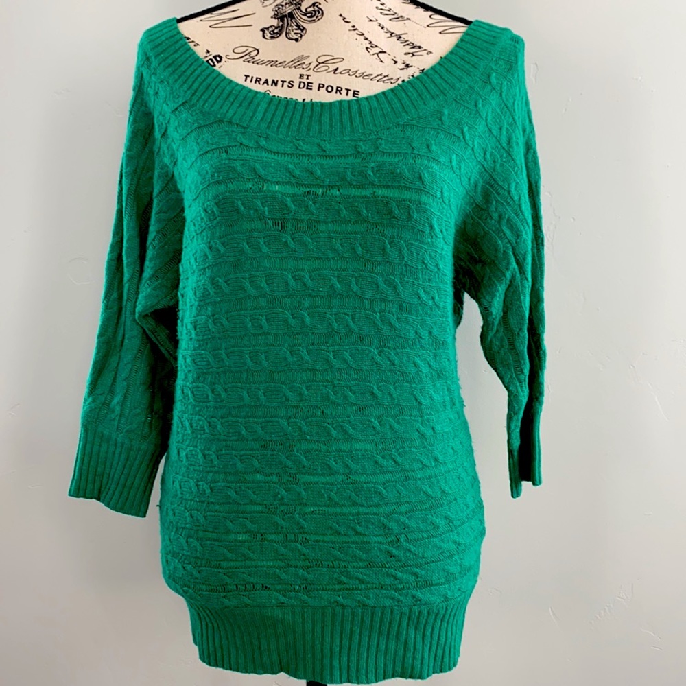 American Eagle Outfitters Bright green scoop neck 3/4 sleeve sweater